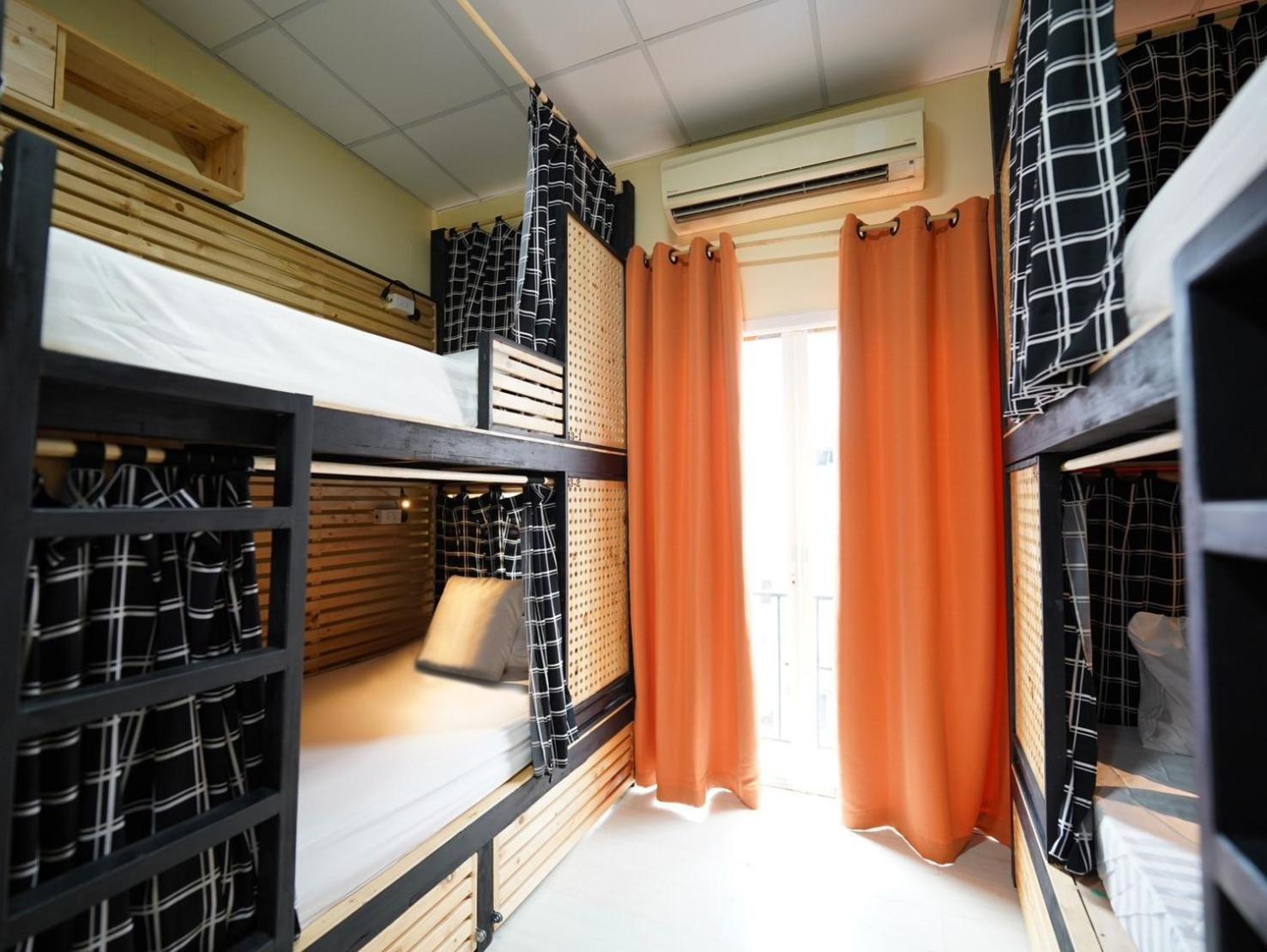 Ez Sleep @ Ratchada 19 Hostel Bangkok Exterior photo