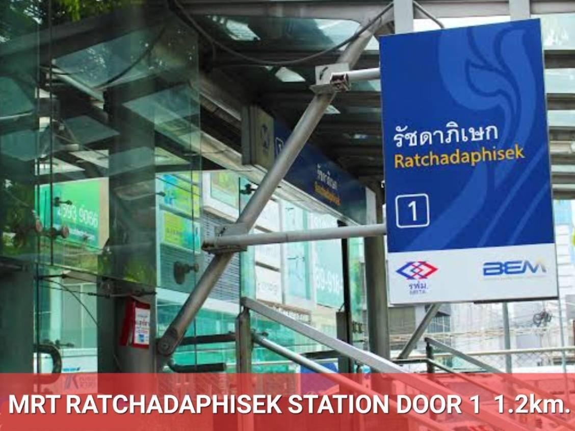 Ez Sleep @ Ratchada 19 Hostel Bangkok Exterior photo