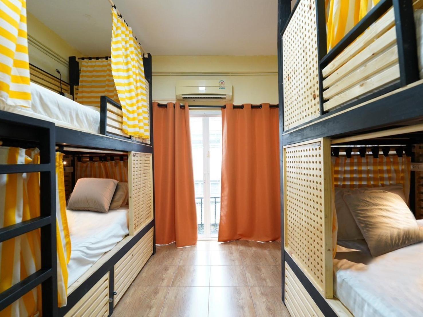 Ez Sleep @ Ratchada 19 Hostel Bangkok Exterior photo